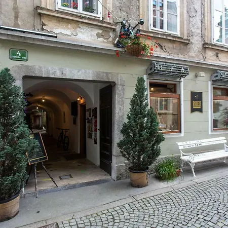 Crusader Street By Loft Appartamento Lubiana